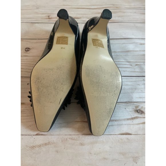 Pierre Dumas Patent Leather Embellished Pump - Picture 6 of 14